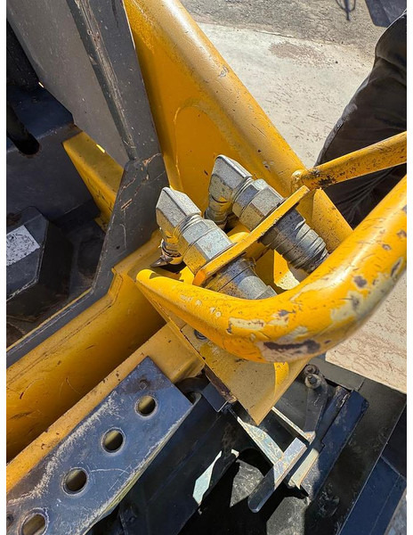 Gehl 1640 - Matériel forestier: photos 5 Gehl 1640 - Matériel forestier: photos 5