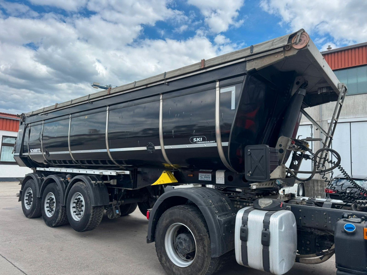 Schmitz Cargobull SCB S3T * THERMOMULDE * 24 KUBIK * 2x LIFT * - Semi-remorque benne: photos 2 Schmitz Cargobull SCB S3T * THERMOMULDE * 24 KUBIK * 2x LIFT * - Semi-remorque benne: photos 2