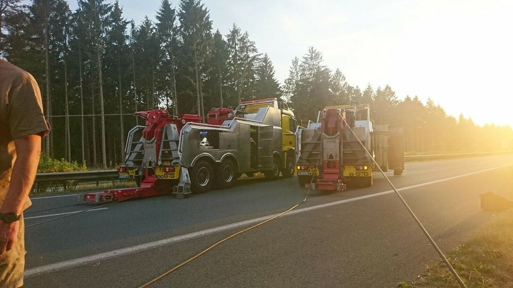 Mercedes-Benz Arocs 8x8 4153 G&G Wrecker Mercedes-Benz Arocs 8x8 4153 G&G Wrecker - Remorqueuse: photos 2 Mercedes-Benz Arocs 8x8 4153 G&G Wrecker Mercedes-Benz Arocs 8x8 4153 G&G Wrecker - Remorqueuse: photos 2