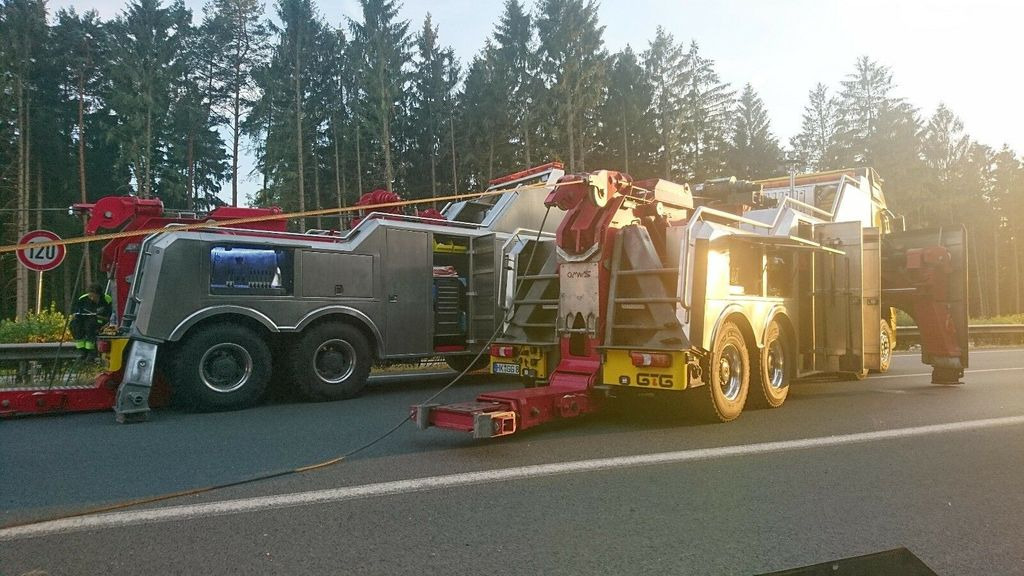 Mercedes-Benz Arocs 8x8 4153 G&G Wrecker Mercedes-Benz Arocs 8x8 4153 G&G Wrecker - Remorqueuse: photos 1 Mercedes-Benz Arocs 8x8 4153 G&G Wrecker Mercedes-Benz Arocs 8x8 4153 G&G Wrecker - Remorqueuse: photos 1