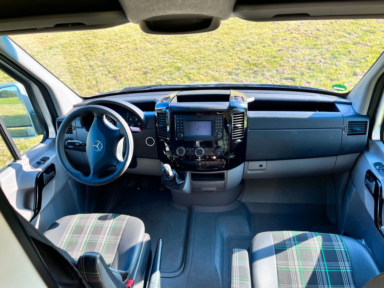 Fourgon aménagé Mercedes-Benz Sprinter 3,5t  Solar / Dusche / WC: photos 9
