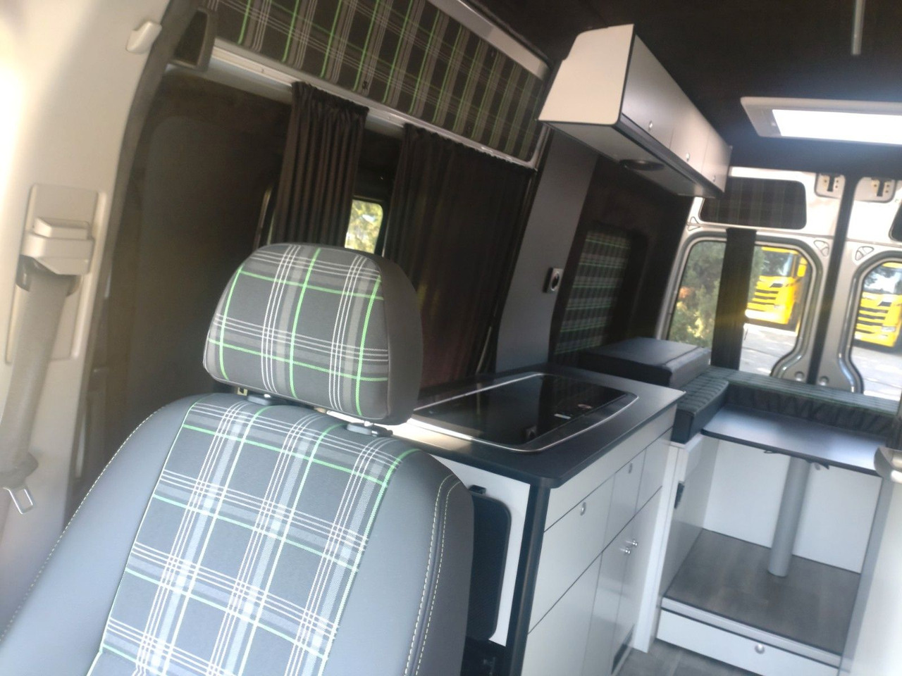 Fourgon aménagé Mercedes-Benz Sprinter 3,5t  Solar / Dusche / WC: photos 11