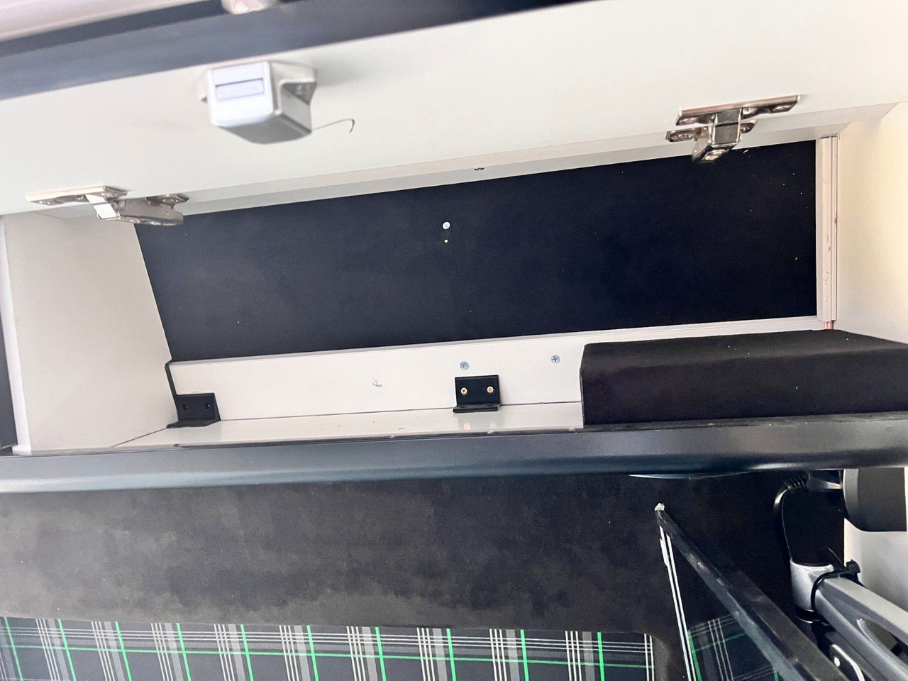 Fourgon aménagé Mercedes-Benz Sprinter 3,5t  Solar / Dusche / WC: photos 16