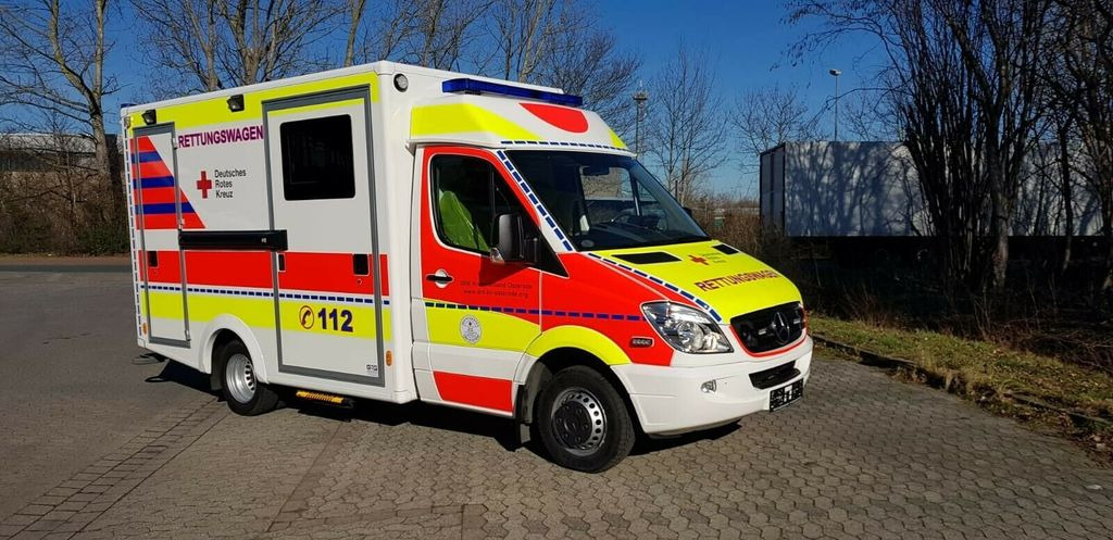Mercedes-Benz Sprinter 516 // 1 J Garantie // Mercedes-Benz Sprinter 516 // 1 J Garantie // - Ambulance: photos 1 Mercedes-Benz Sprinter 516 // 1 J Garantie // Mercedes-Benz Sprinter 516 // 1 J Garantie // - Ambulance: photos 1