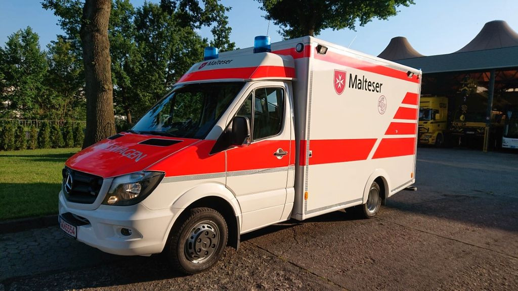 Mercedes-Benz Sprinter 519 / ATM 0km 4x on Stock Mercedes-Benz Sprinter 519 / ATM 0km 4x on Stock - Ambulance: photos 1 Mercedes-Benz Sprinter 519 / ATM 0km 4x on Stock Mercedes-Benz Sprinter 519 / ATM 0km 4x on Stock - Ambulance: photos 1