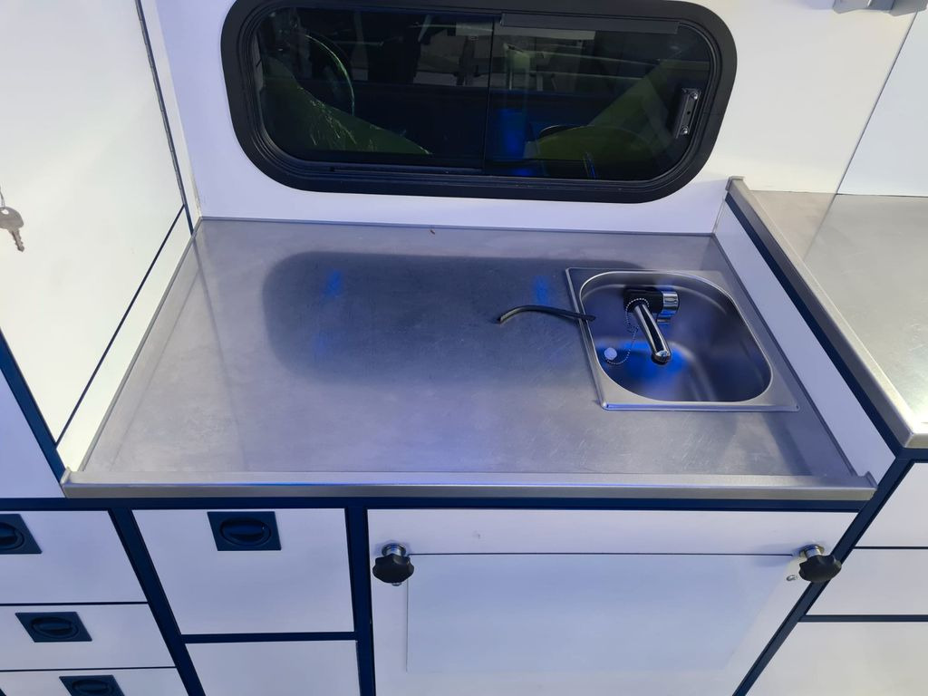 Ambulance Mercedes-Benz Sprinter 519 Tierarzt Garantie Mercedes-Benz Sprinter 519 Tierarzt Garantie: photos 7 Ambulance Mercedes-Benz Sprinter 519 Tierarzt Garantie Mercedes-Benz Sprinter 519 Tierarzt Garantie: photos 7