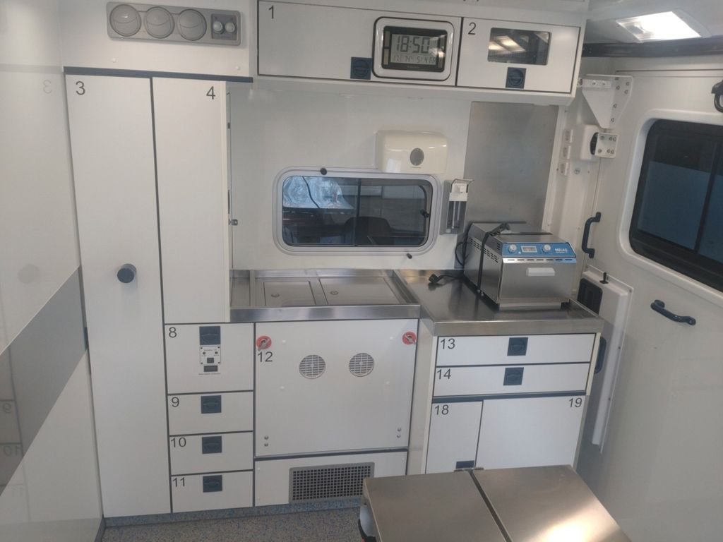 Ambulance Mercedes-Benz Sprinter 519 Tierarzt Garantie Mercedes-Benz Sprinter 519 Tierarzt Garantie: photos 16 Ambulance Mercedes-Benz Sprinter 519 Tierarzt Garantie Mercedes-Benz Sprinter 519 Tierarzt Garantie: photos 16