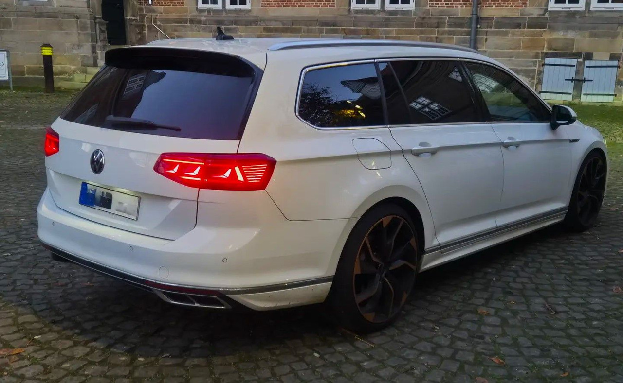 Volkswagen Passat 4-motion R line 9x20 Zoll - Voiture break: photos 2 Volkswagen Passat 4-motion R line 9x20 Zoll - Voiture break: photos 2