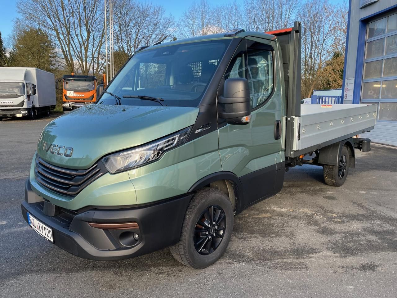 Iveco Daily 35S14A8 Euro6 Klima AHK Navi ZV Iveco Daily 35S14A8 Euro6 Klima AHK Navi ZV - Utilitaire plateau: photos 1 Iveco Daily 35S14A8 Euro6 Klima AHK Navi ZV Iveco Daily 35S14A8 Euro6 Klima AHK Navi ZV - Utilitaire plateau: photos 1