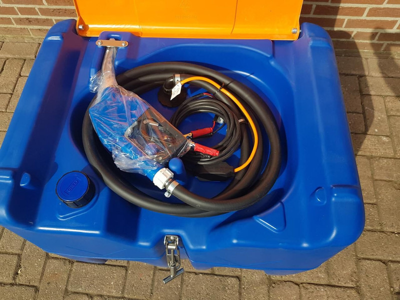 Cemo ad blue tank - Camion citerne: photos 4 Cemo ad blue tank - Camion citerne: photos 4