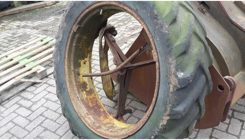 Goodyear - Pneus et jantes: photos 3 Goodyear - Pneus et jantes: photos 3