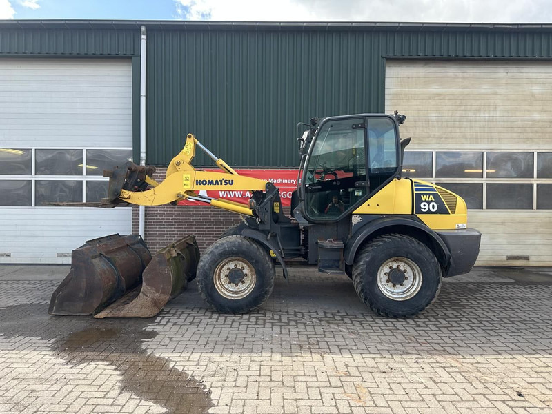 Chargeuse sur pneus Komatsu WA 90-5