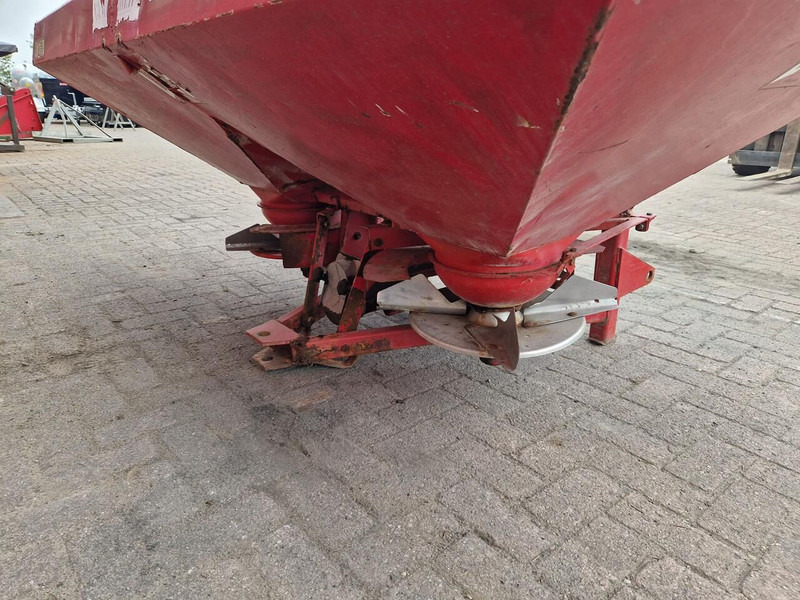 Lely - Distributeur d'engrais: photos 5 Lely - Distributeur d'engrais: photos 5