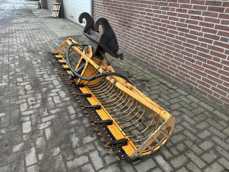 Maaikorf LMZ 3000 - Godet: photos 3 Maaikorf LMZ 3000 - Godet: photos 3