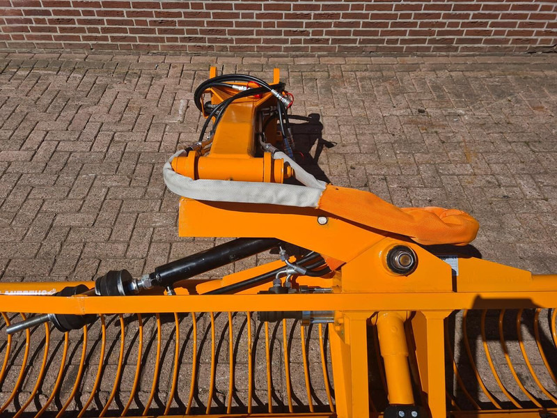 Maaikorf - Godet: photos 4 Maaikorf - Godet: photos 4