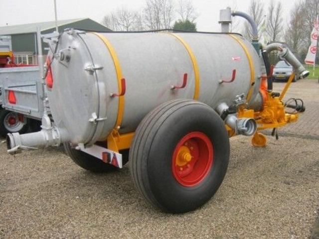 Onbekend - Epandeur à fumier: photos 5 Onbekend - Epandeur à fumier: photos 5
