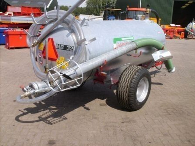 Onbekend - Epandeur à fumier: photos 3 Onbekend - Epandeur à fumier: photos 3