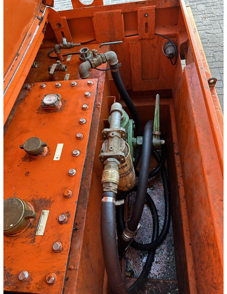 Dieseltank - Gebruikt - Camion citerne: photos 4 Dieseltank - Gebruikt - Camion citerne: photos 4