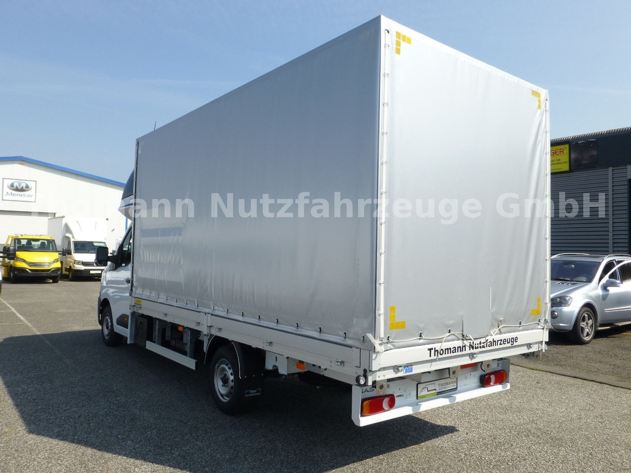 Renault NEW Master Pritsche Plane Schlafkabine - Utilitaire rideaux coulissants (PLSC): photos 4 Renault NEW Master Pritsche Plane Schlafkabine - Utilitaire rideaux coulissants (PLSC): photos 4