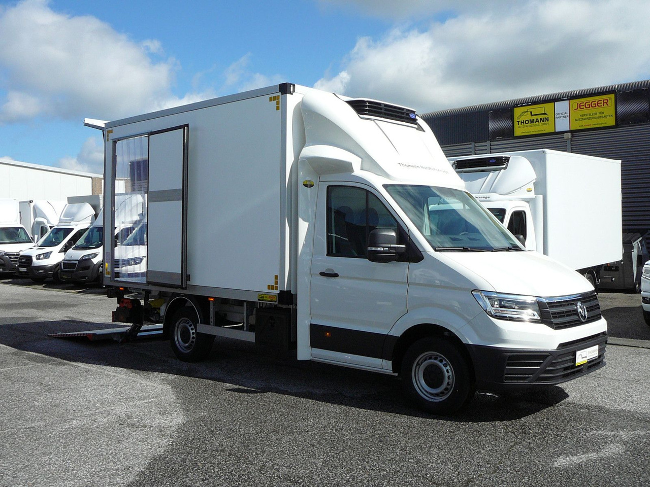 Volkswagen Crafter 177 PS Kühlkoffer LBW Xarios 300 - Utilitaire frigorifique: photos 1 Volkswagen Crafter 177 PS Kühlkoffer LBW Xarios 300 - Utilitaire frigorifique: photos 1