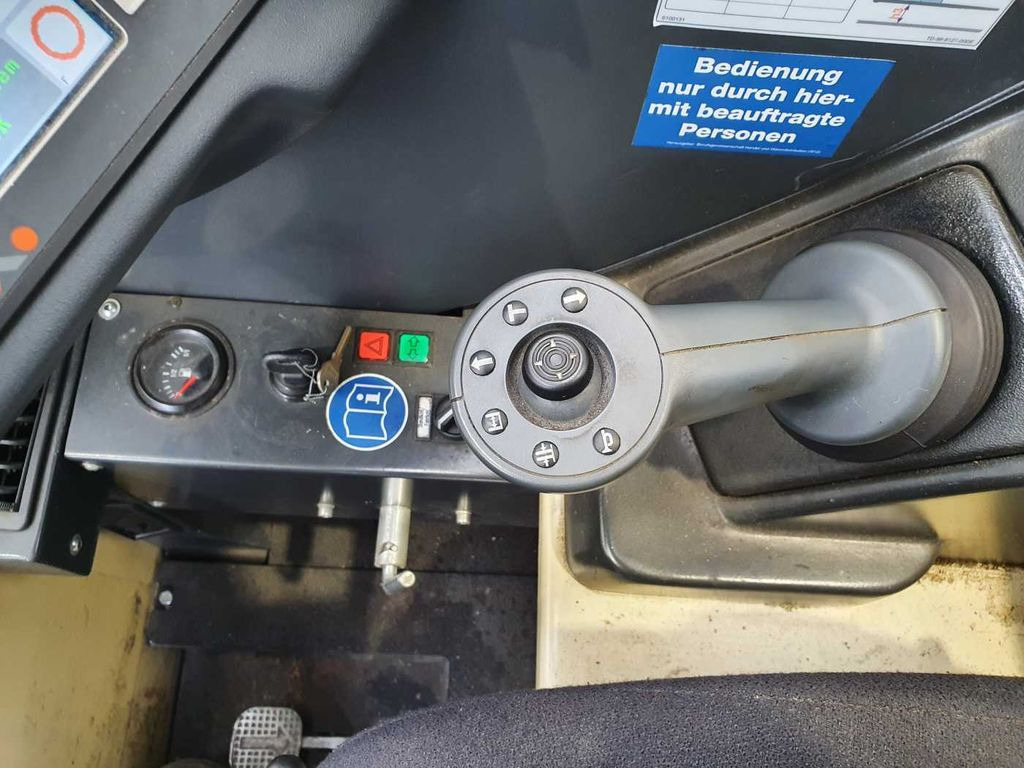 Hubtex MQ 30 H Hybrid / 748h! / Diesel + Elektro  en leasing occasion Hubtex MQ 30 H Hybrid / 748h! / Diesel + Elektro: photos 12