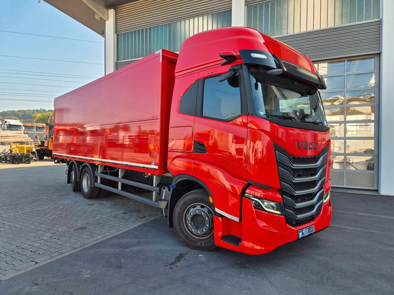 Iveco AS260S50Y/FS Schwenkwand LBW 2xAHK CAM Intarder - Camion pour le transport de boissons: photos 2 Iveco AS260S50Y/FS Schwenkwand LBW 2xAHK CAM Intarder - Camion pour le transport de boissons: photos 2