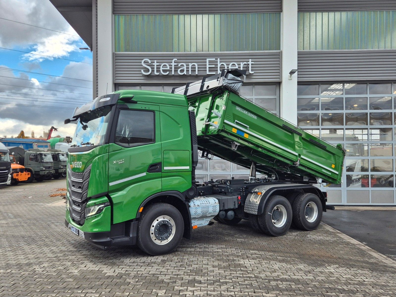 Camion benne Iveco AS300X58Z HR ON+ Meiller Bordmatic AHK Intarder: photos 30 Camion benne Iveco AS300X58Z HR ON+ Meiller Bordmatic AHK Intarder: photos 30