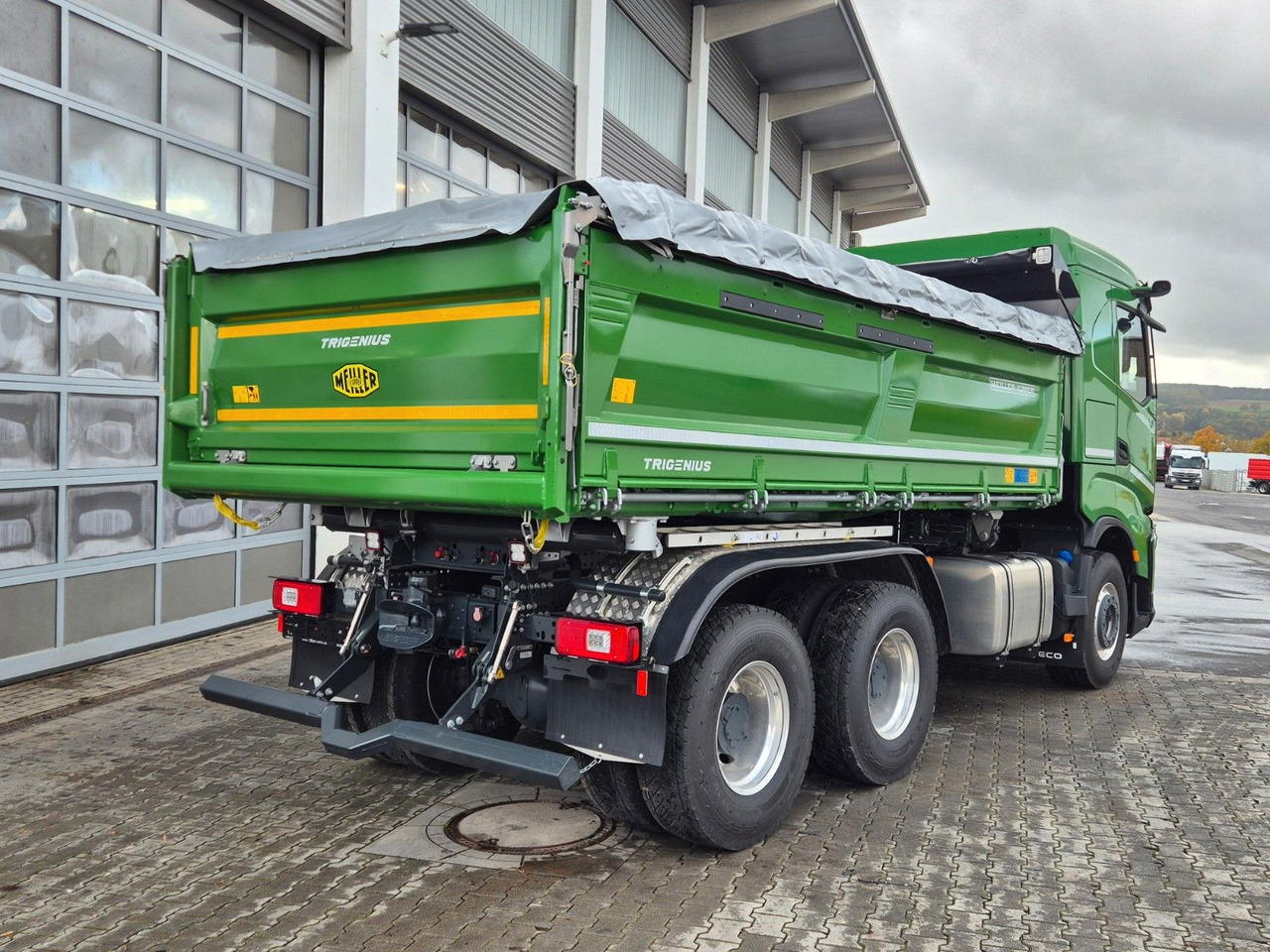 Camion benne Iveco AS300X58Z HR ON+ Meiller Bordmatic AHK Intarder: photos 12 Camion benne Iveco AS300X58Z HR ON+ Meiller Bordmatic AHK Intarder: photos 12