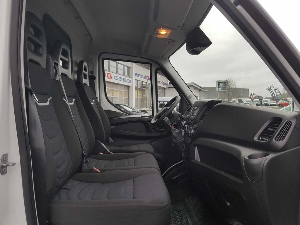 Fourgon utilitaire Iveco Daily 35 S 16 V *Klima*L4.100mm* Iveco Daily 35 S 16 V *Klima*L4.100mm*: photos 9