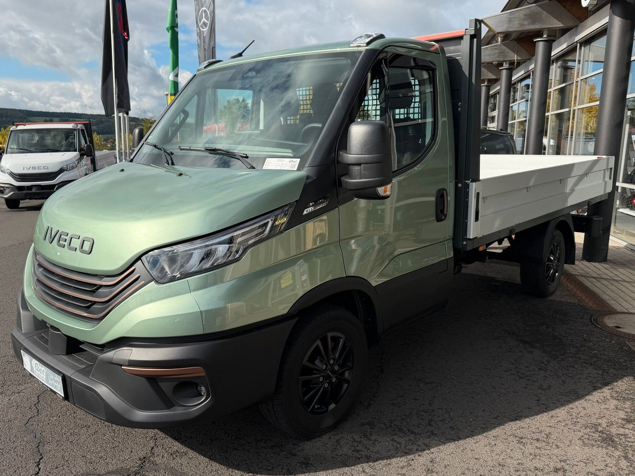 Iveco Daily 35S14 A8 Pritsche *R.3450mm*AHK*Automatik - Utilitaire plateau: photos 3 Iveco Daily 35S14 A8 Pritsche *R.3450mm*AHK*Automatik - Utilitaire plateau: photos 3