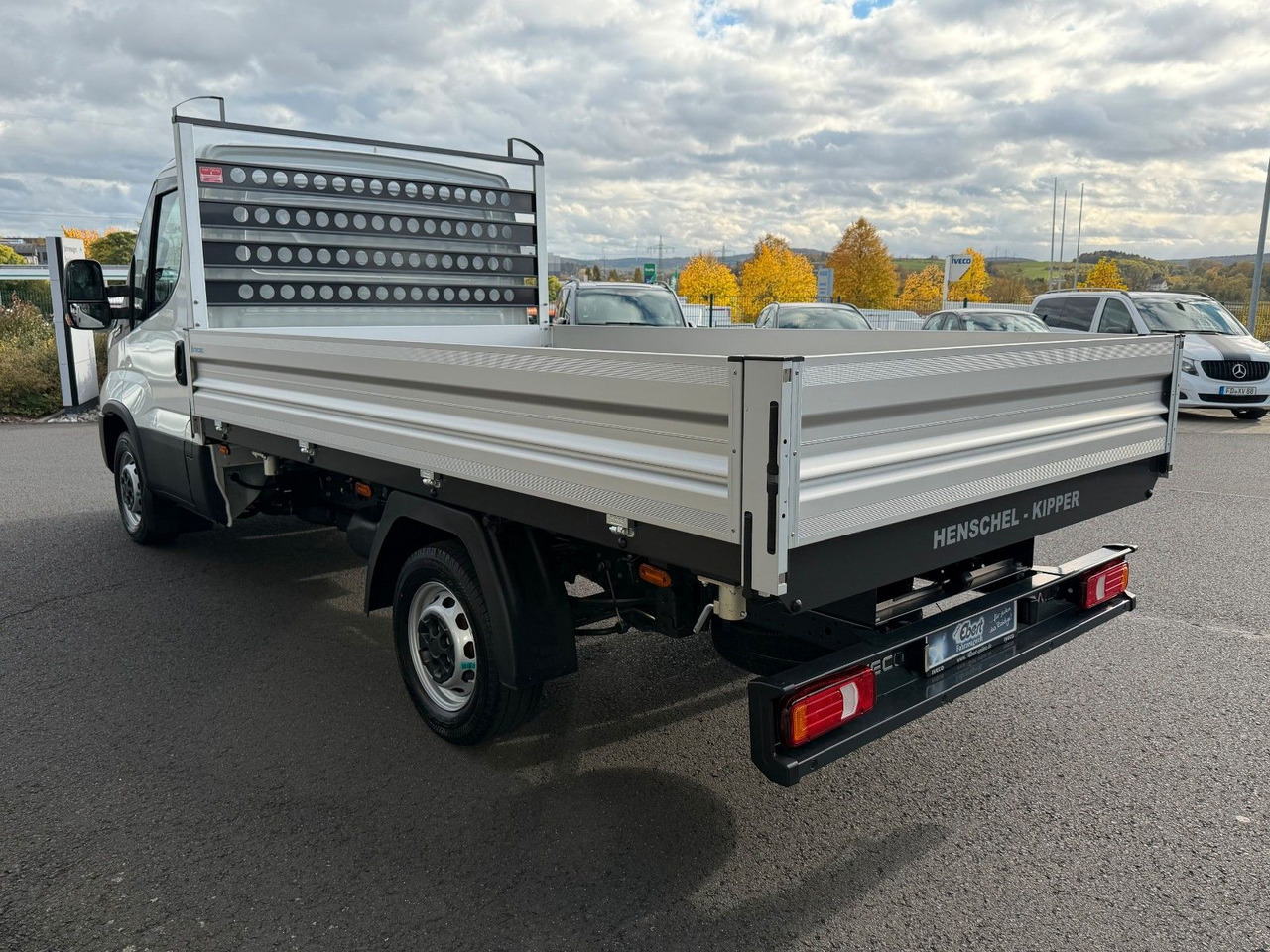 Iveco Daily 35S14 A8*R3.450mm*Automatik*Kamera*3Sitze* - Utilitaire benne: photos 4 Iveco Daily 35S14 A8*R3.450mm*Automatik*Kamera*3Sitze* - Utilitaire benne: photos 4