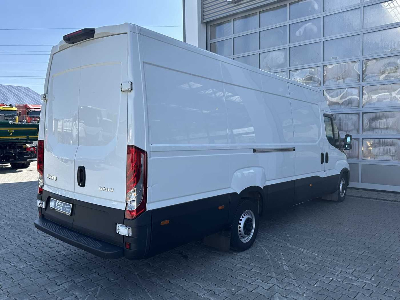 Iveco Daily 35S16 A8 *Klima*Radstand4.100mm* - Fourgon utilitaire: photos 4 Iveco Daily 35S16 A8 *Klima*Radstand4.100mm* - Fourgon utilitaire: photos 4
