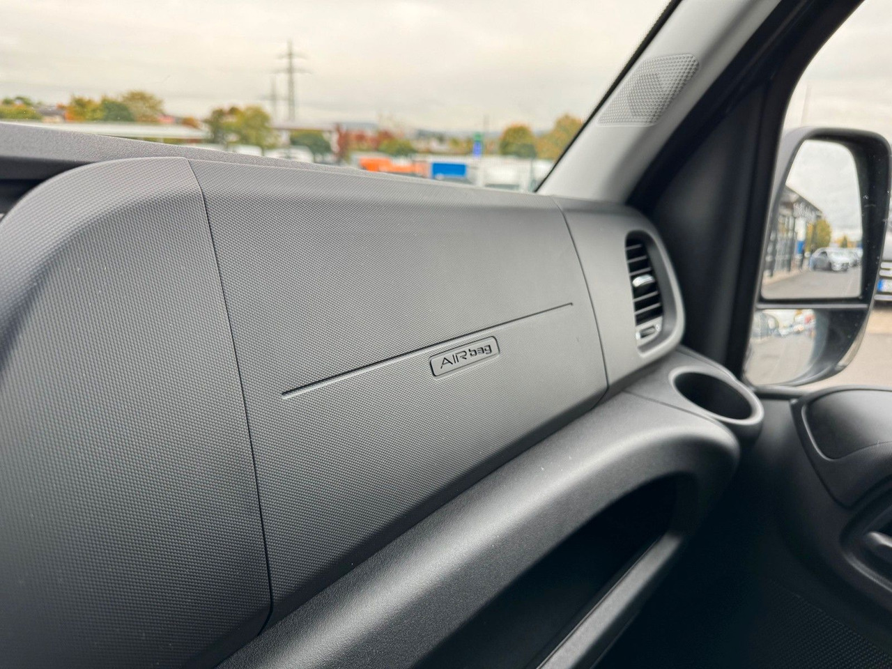 Fourgon utilitaire Iveco Daily 35S18HA8 3.0L *R3.520mm*AHK*2xSchiebetür*: photos 22