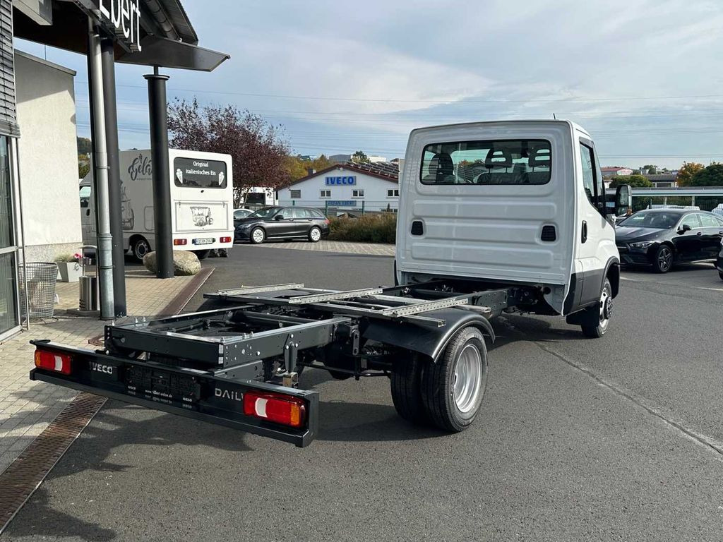 Iveco Daily 50C18 3.0L *R3750mm*Navi*Klima* 3x  en leasing occasion Iveco Daily 50C18 3.0L *R3750mm*Navi*Klima* 3x: photos 6
