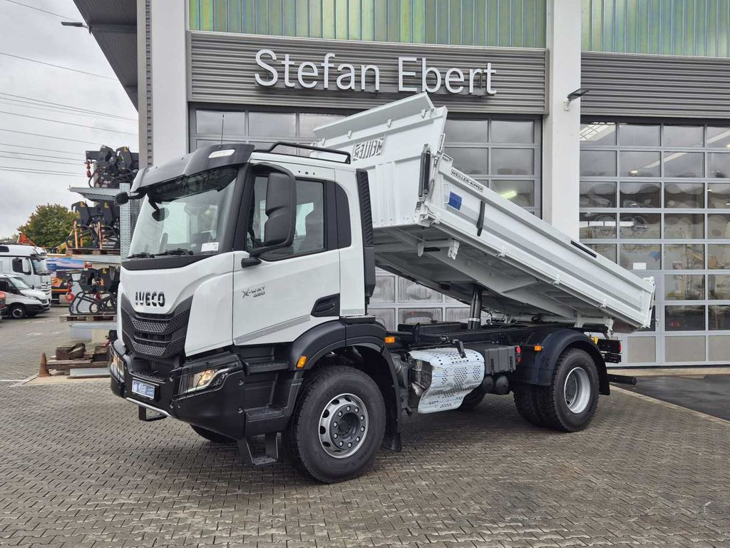 Iveco X-Way AD200X48 HR OFF 4x2 Meiller Intarder 2x - Camion benne: photos 1 Iveco X-Way AD200X48 HR OFF 4x2 Meiller Intarder 2x - Camion benne: photos 1