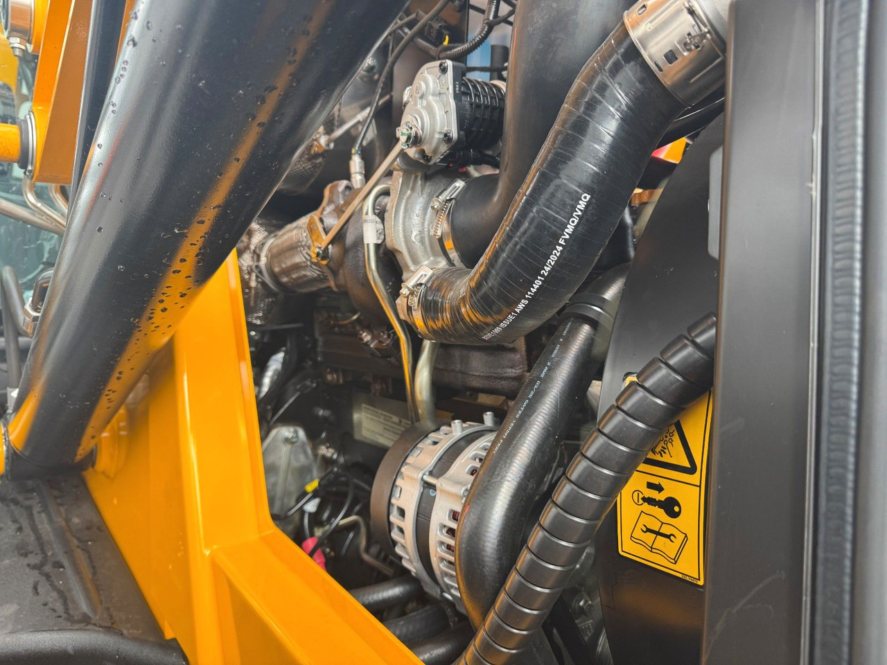 Tractopelle JCB 4CX Pro / Klappschaufel / Dual Drive / Neu: photos 10