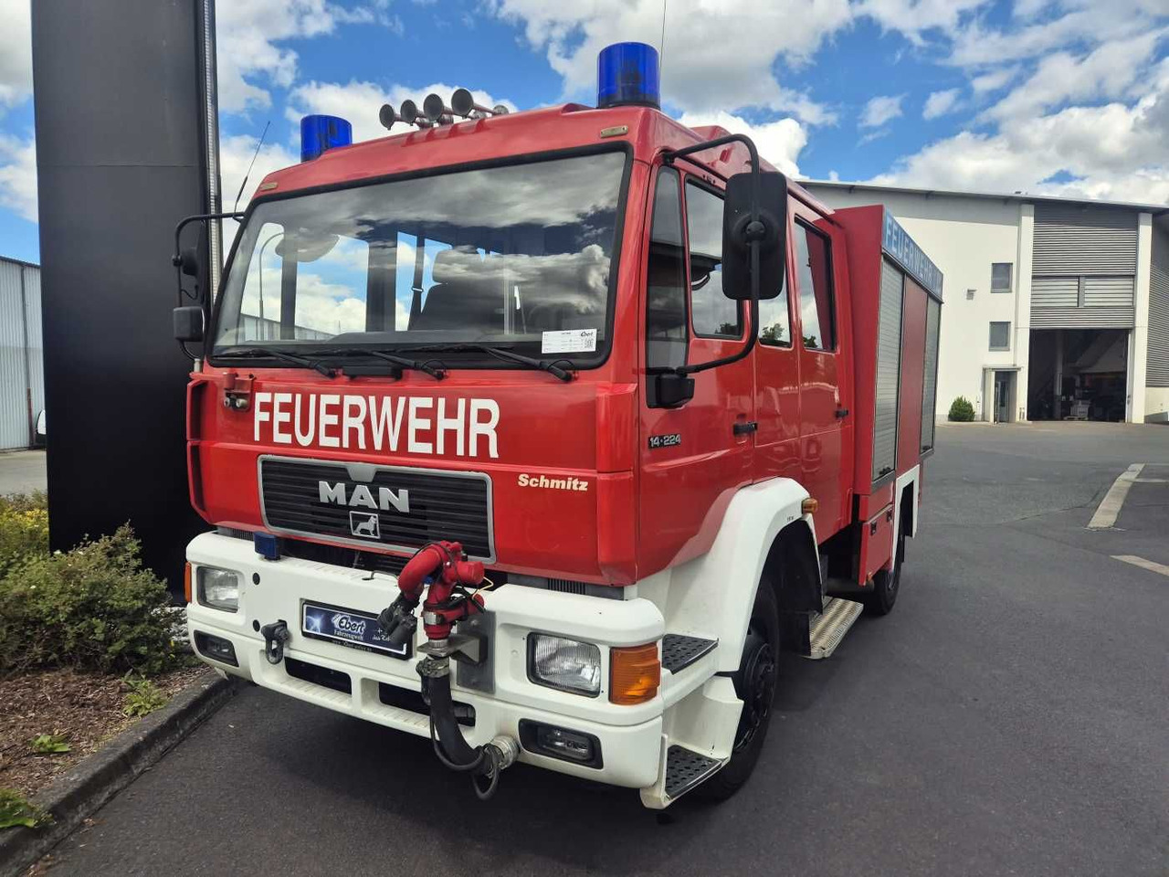 MAN 14.224 4x4 TLF 16/29 Tanklöschfahrzeug Feuerwehr - Camion citerne: photos 2 MAN 14.224 4x4 TLF 16/29 Tanklöschfahrzeug Feuerwehr - Camion citerne: photos 2