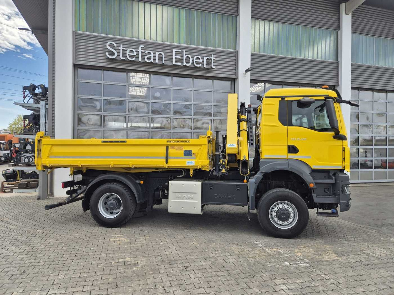 MAN TGS 18.430 4x4 BL Kran HMF 1130K-RCS Funk AHK - Camion benne: photos 5 MAN TGS 18.430 4x4 BL Kran HMF 1130K-RCS Funk AHK - Camion benne: photos 5