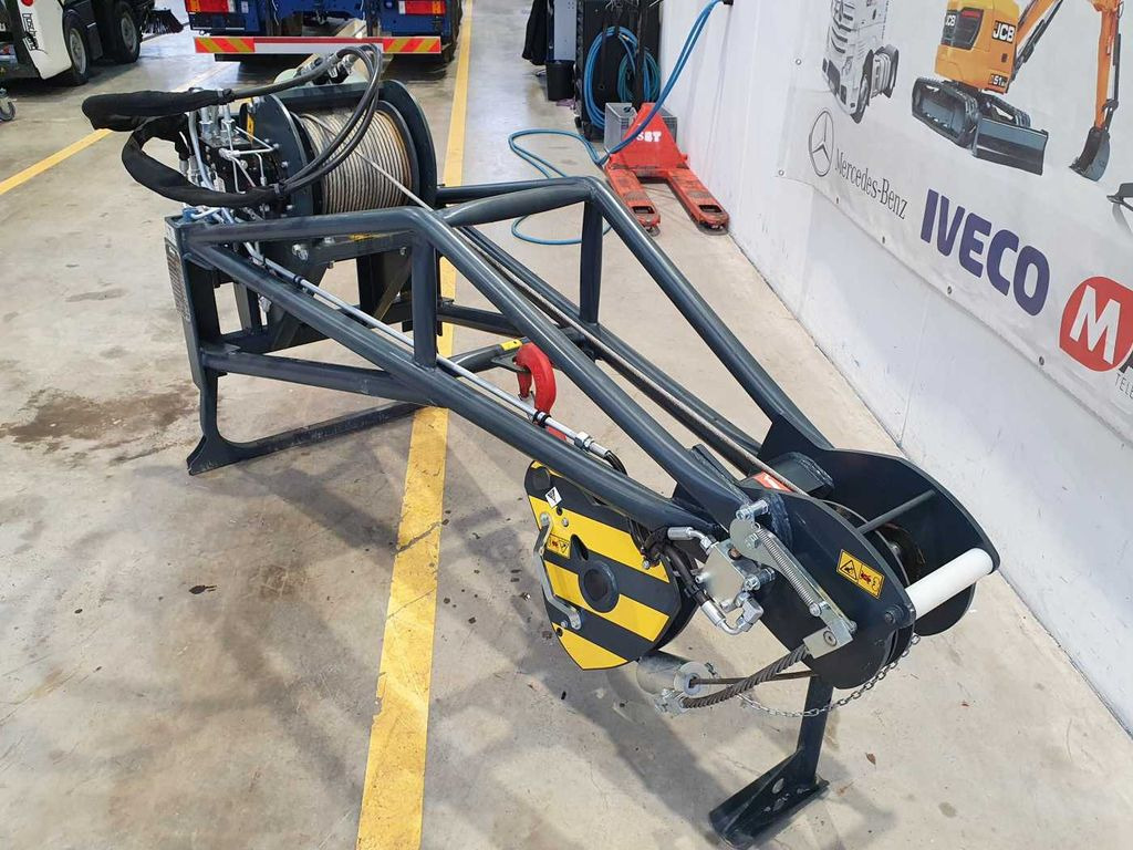 Magni Ausleger mit Seilwinde JW2000 / RTH / TH Magni Ausleger mit Seilwinde JW2000 / RTH / TH - Treuil: photos 4 Magni Ausleger mit Seilwinde JW2000 / RTH / TH Magni Ausleger mit Seilwinde JW2000 / RTH / TH - Treuil: photos 4