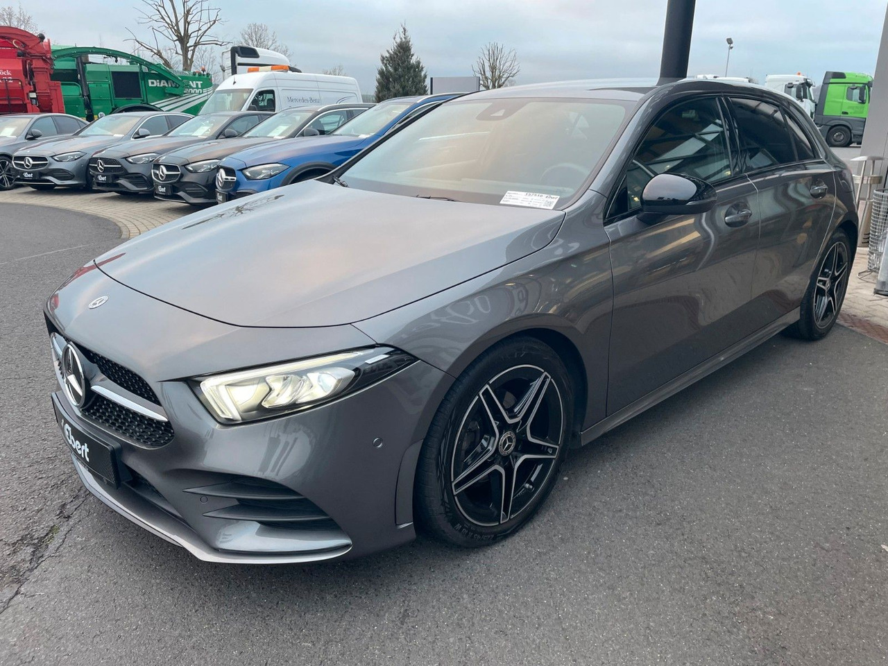 Mercedes-Benz A 180 AMG+LED+IHC+RFK+TotWinkel+SFIntegration - Voiture: photos 2 Mercedes-Benz A 180 AMG+LED+IHC+RFK+TotWinkel+SFIntegration - Voiture: photos 2