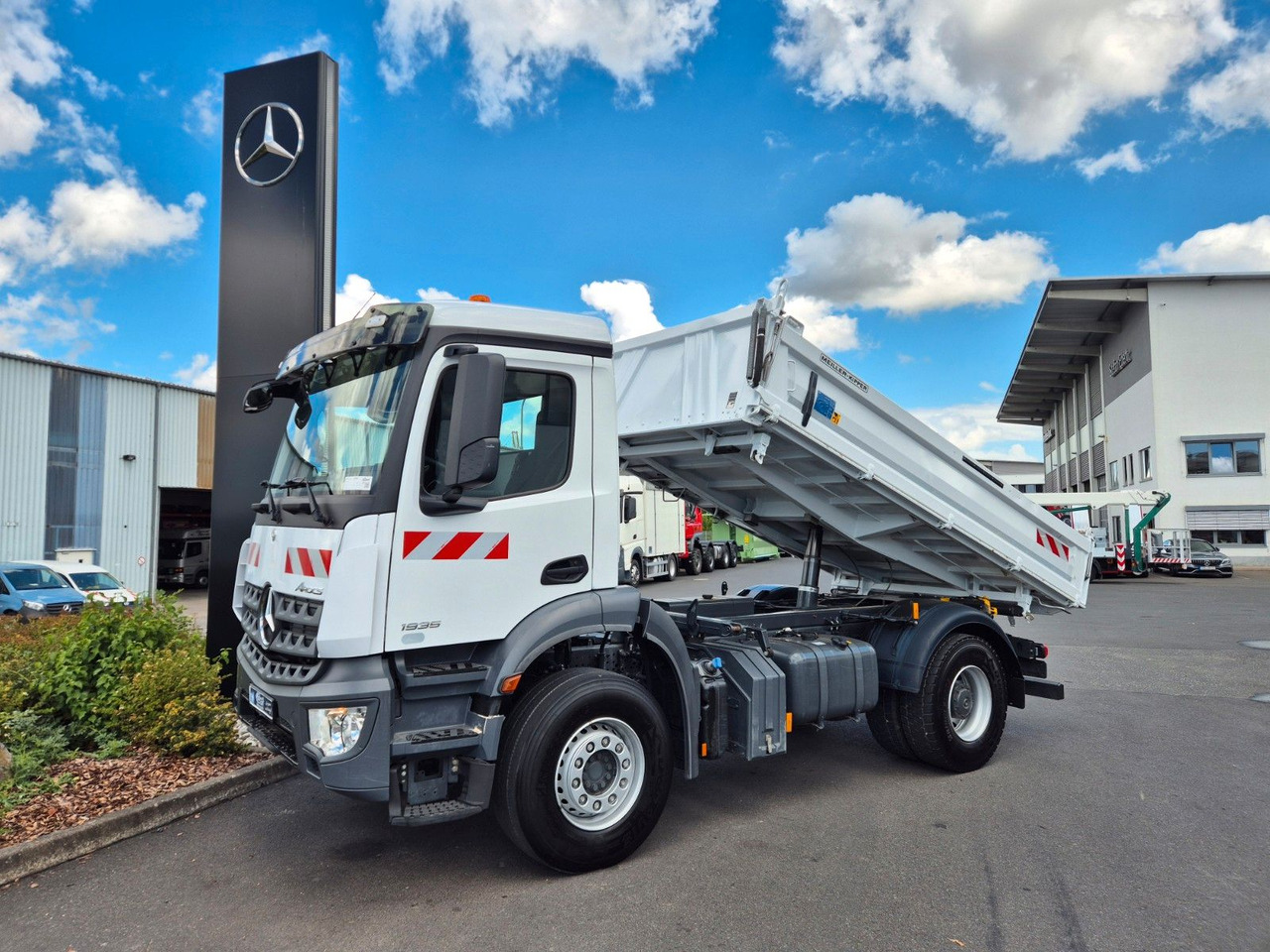 Mercedes-Benz Arocs 1935 K 4x2 Meiller AHK Navi PPC Klima - Camion benne: photos 5 Mercedes-Benz Arocs 1935 K 4x2 Meiller AHK Navi PPC Klima - Camion benne: photos 5