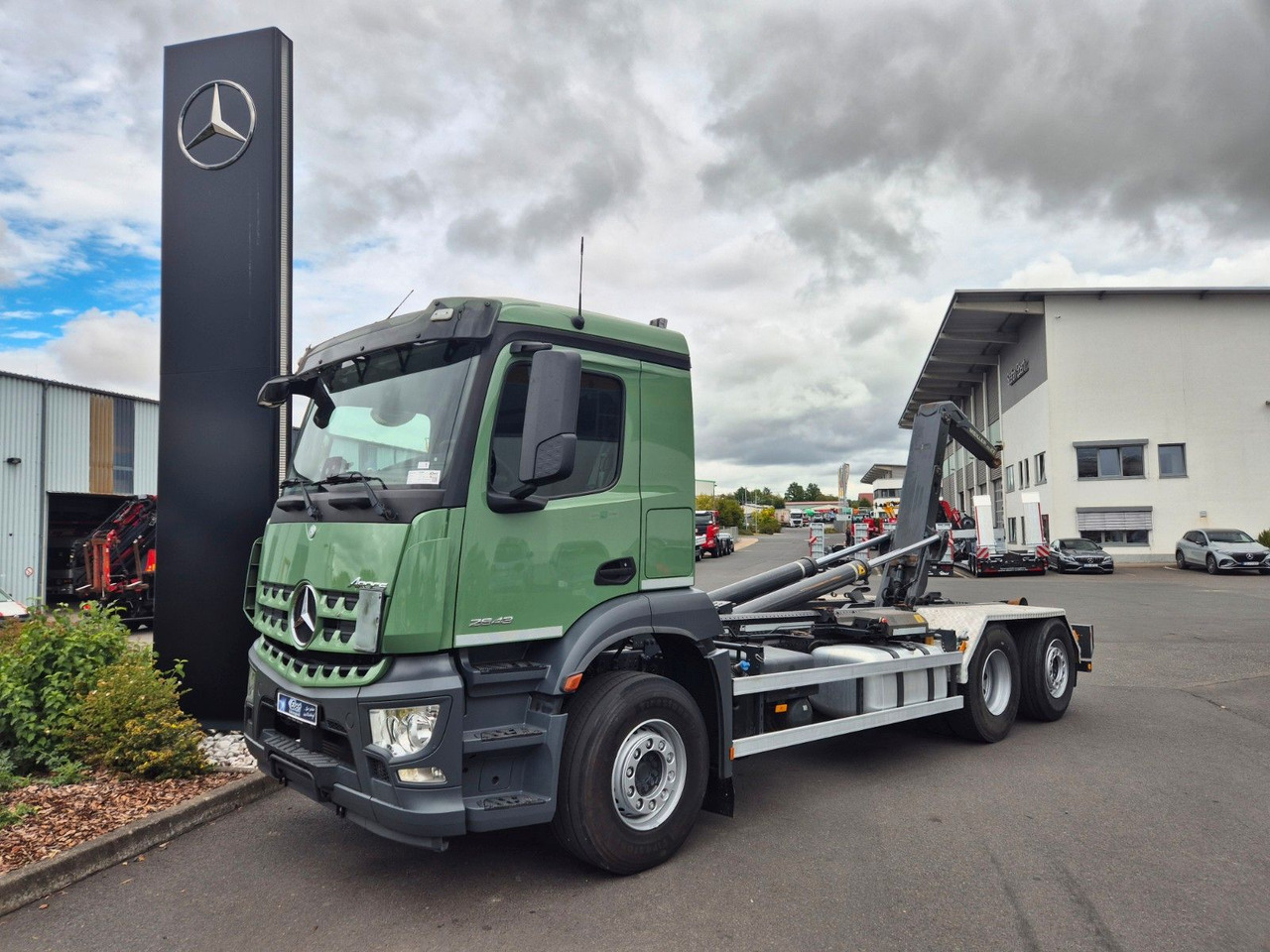 Mercedes-Benz Arocs 2643 L 6x2-4 Meiller RS 21.65 Funk AHK - Camion ampliroll: photos 1 Mercedes-Benz Arocs 2643 L 6x2-4 Meiller RS 21.65 Funk AHK - Camion ampliroll: photos 1