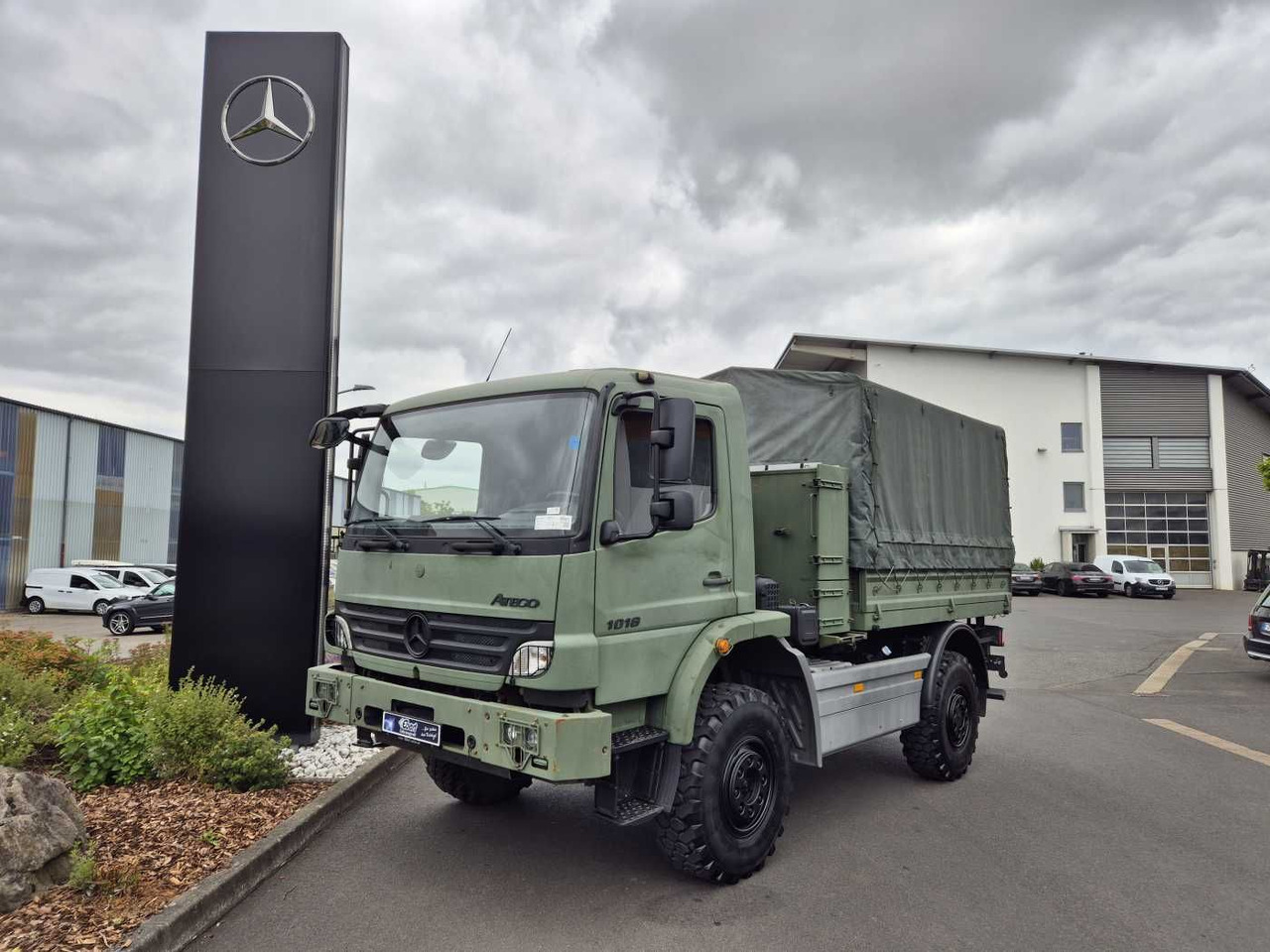 Mercedes-Benz Atego 1018 A 4x4 Singlebereifung 6 Stück vorh. - Camion plateau: photos 1 Mercedes-Benz Atego 1018 A 4x4 Singlebereifung 6 Stück vorh. - Camion plateau: photos 1