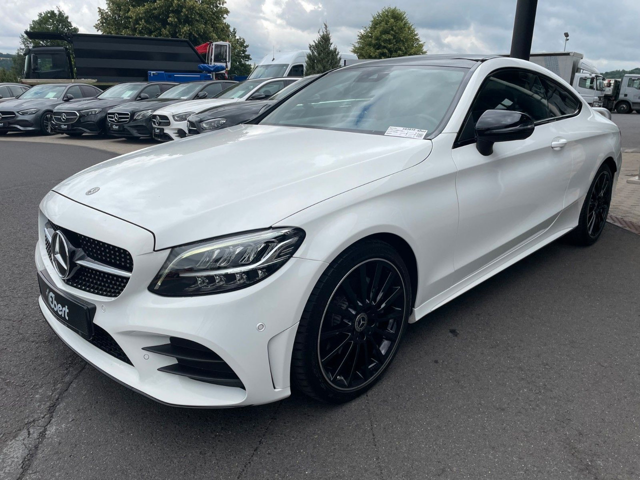 Mercedes-Benz C 220 d Coupe AMG+Pano+R-Kamera+Night+Carplay - Voiture: photos 2 Mercedes-Benz C 220 d Coupe AMG+Pano+R-Kamera+Night+Carplay - Voiture: photos 2