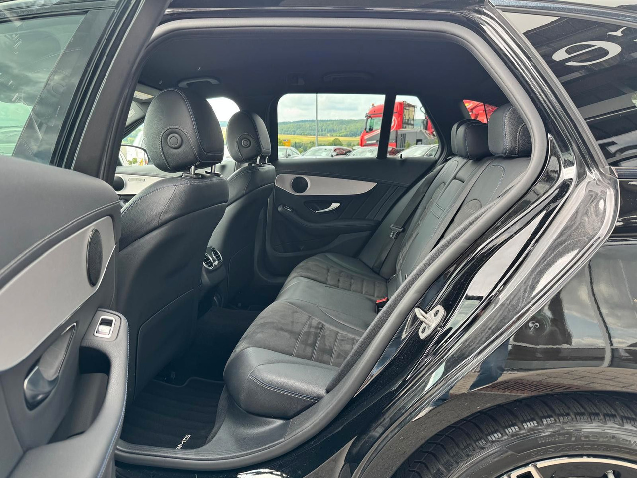 Voiture break Mercedes-Benz C 220d NightEdition+AMG+Distr+SportfahrW+RFK: photos 10