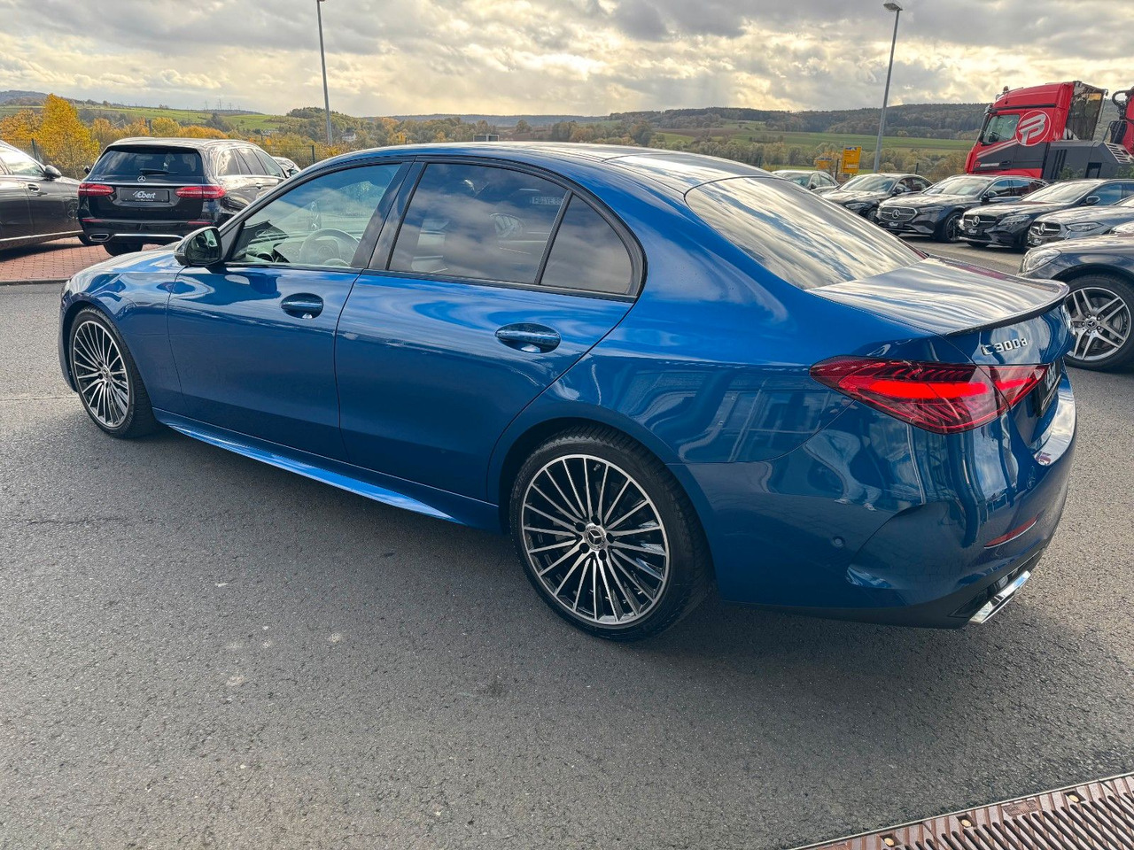 Mercedes-Benz C 300d AMG+Burmester+Distr+Digital+360+ - Berline: photos 3 Mercedes-Benz C 300d AMG+Burmester+Distr+Digital+360+ - Berline: photos 3