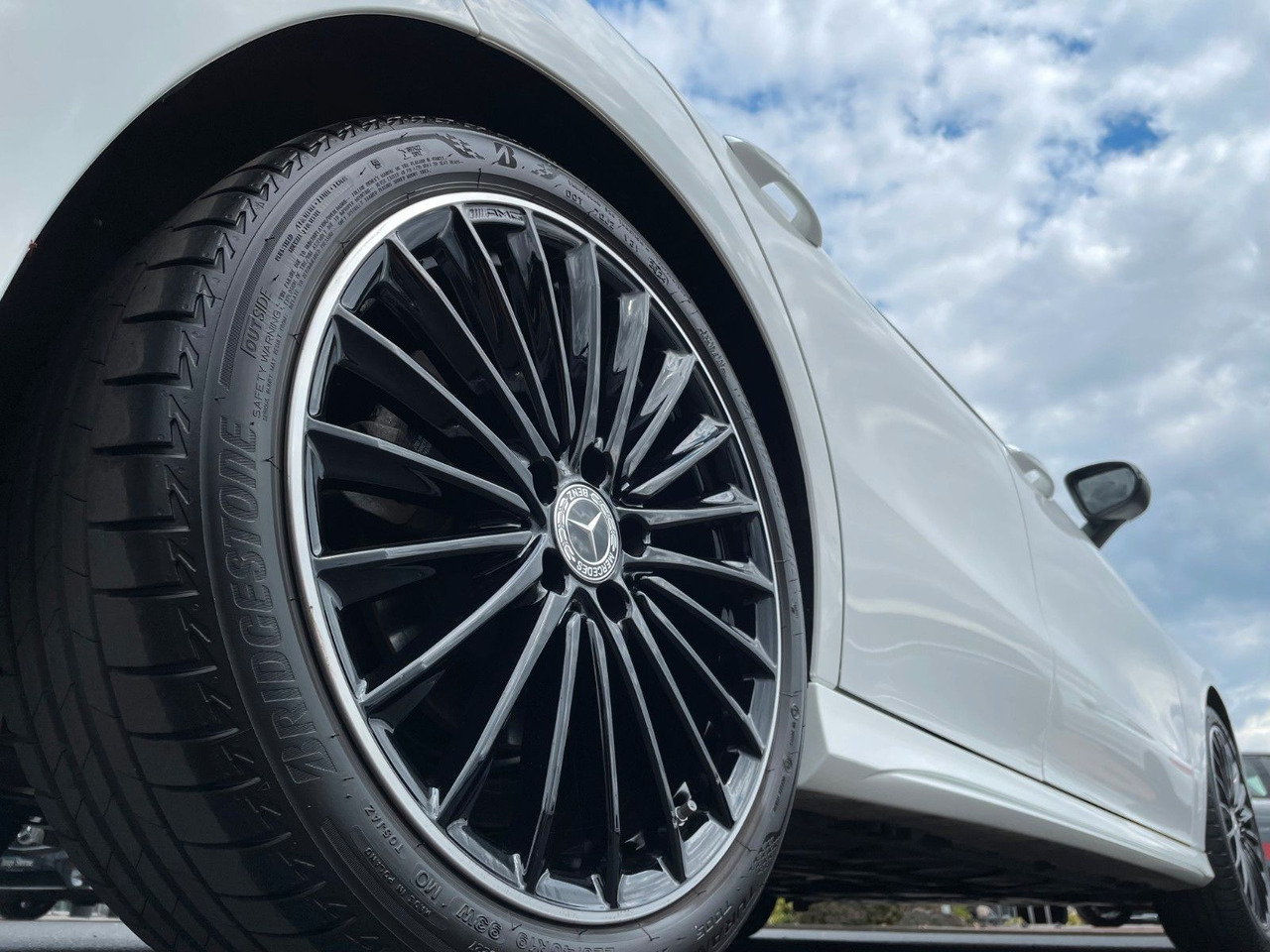 Mercedes-Benz CLA 200 AMG Pano+R-Kamera+19"+TOTW+DISTR+MULITBE - Coupé: photos 5 Mercedes-Benz CLA 200 AMG Pano+R-Kamera+19"+TOTW+DISTR+MULITBE - Coupé: photos 5