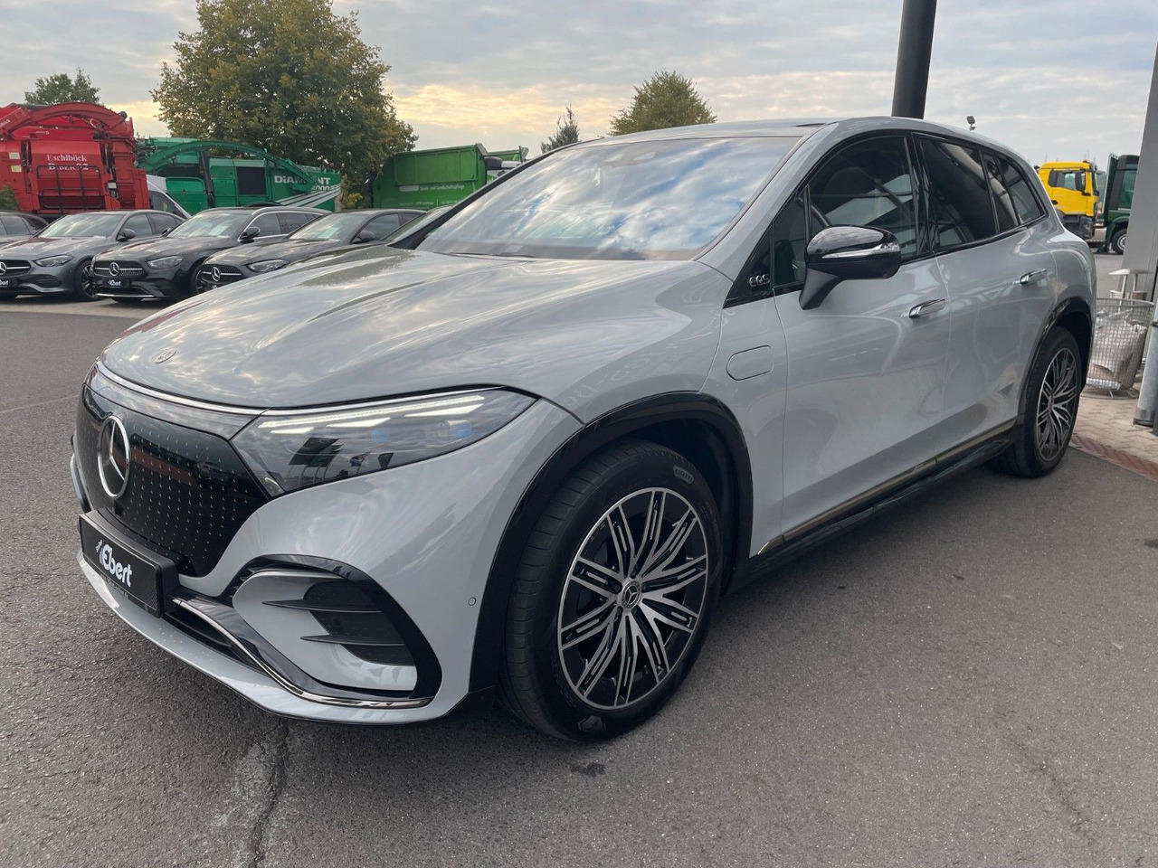 Mercedes-Benz EQS SUV 580 AMG DigL+AIR+HUD+Hyper+Burm+Pano - SUV: photos 2 Mercedes-Benz EQS SUV 580 AMG DigL+AIR+HUD+Hyper+Burm+Pano - SUV: photos 2