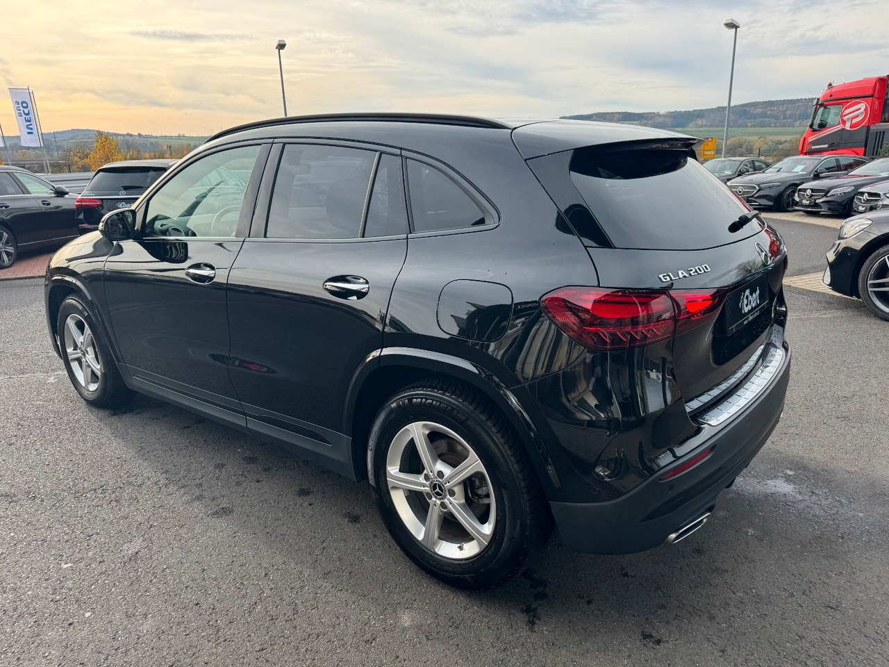 Mercedes-Benz GLA 200 AMG+Pano+Distr+Ambiente+Multibeam+ - SUV: photos 3 Mercedes-Benz GLA 200 AMG+Pano+Distr+Ambiente+Multibeam+ - SUV: photos 3