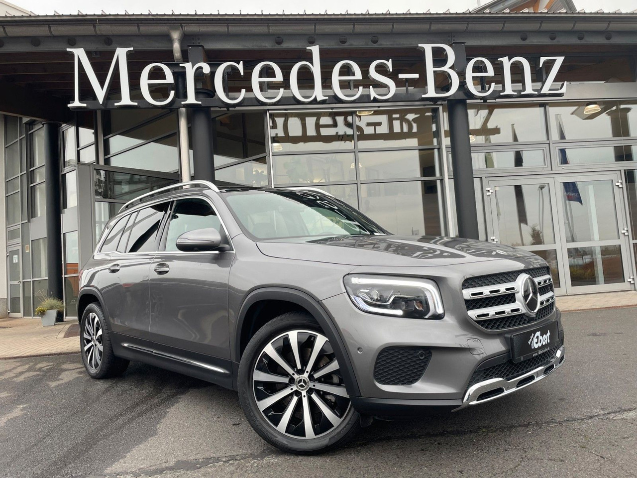 Mercedes-Benz GLB 220 d 4MATIC Progressive AHK+Memory+Pano+360 - SUV: photos 1 Mercedes-Benz GLB 220 d 4MATIC Progressive AHK+Memory+Pano+360 - SUV: photos 1
